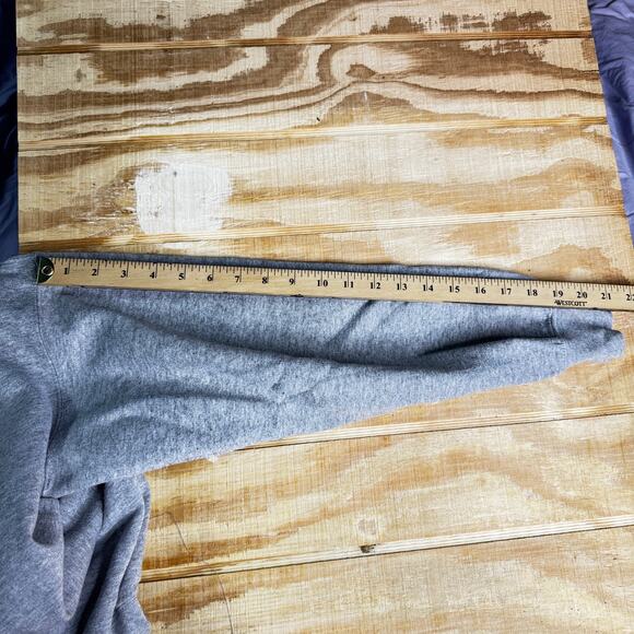 Christmas Sweatshirt Women's Medium Gray Bears Tis The Season Giant Merchandise - Picture 9 of 9